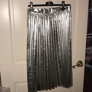 Zara Silver Leather like pleated skirt